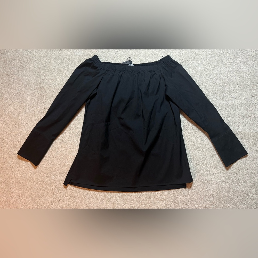 Lafayette 148 New York NWT long-sleeve top - Size: Medium